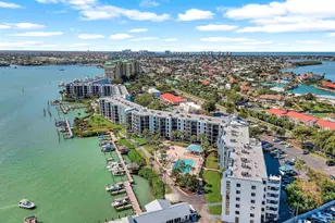 1085 Bald Eagle Dr, Marco Island, FL 34145 - Photo 3