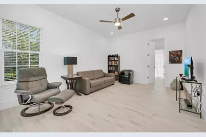 3225 Cotuit Court, Naples, FL 34114 - Photo 15