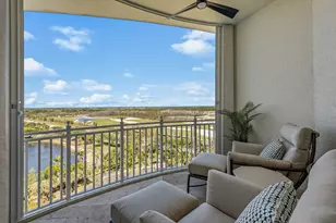 13675 Vanderbilt Dr, Naples, FL 34110 - Photo 35