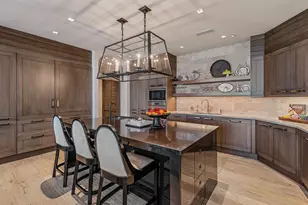 13675 Vanderbilt Dr, Naples, FL 34110 - Photo 9