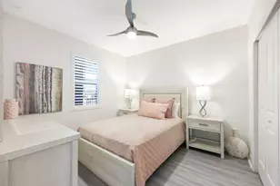 262 Indies Dr E, Naples, FL 34114 - Photo 13