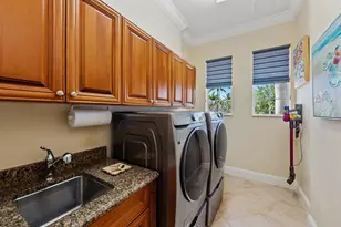 3160 Serena Ln, Naples, FL 34114 - Photo 23