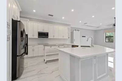 2538 4th Avenue NE, Naples, FL 34120 - Photo 5