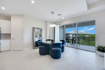 273 Indies Drive E #202, Naples, FL 34114 - Photo 5