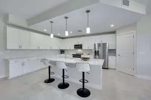 273 Indies Dr E, Naples, FL 34114 - Photo 3