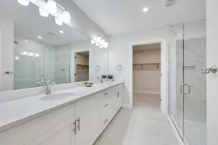 273 Indies Dr E, Naples, FL 34114 - Photo 11