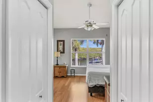 162 Newport Dr, Naples, FL 34114 - Photo 13