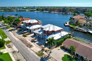 641 Dorando Ct, Marco Island, FL 34145 - Photo 3