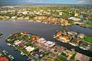 641 Dorando Ct, Marco Island, FL 34145 - Photo 3