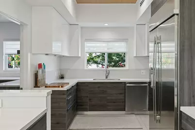 724 Plantation Court, Marco Island, FL 34145 - Photo 11