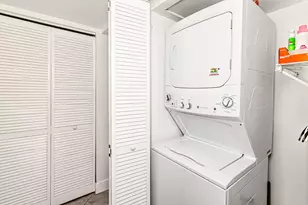 525 Seaview Ct, Marco Island, FL 34145 - Photo 21