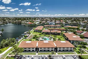 525 Seaview Ct, Marco Island, FL 34145 - Photo 39