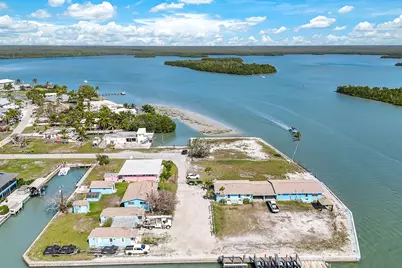 110 East Court, Goodland, FL 34140 - Photo 11