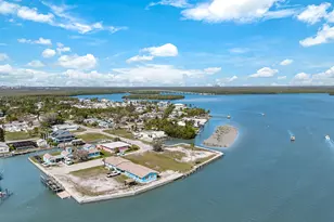 110 E Ct, Goodland, FL 34140 - Photo 9