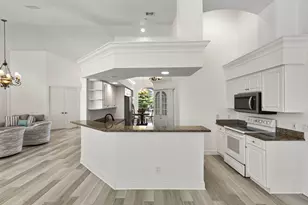 7 Bluehill Ct, Marco Island, FL 34145 - Photo 11