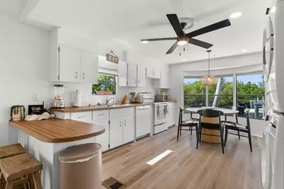 648 E Palm Avenue, Goodland, FL 34140 - Photo 11