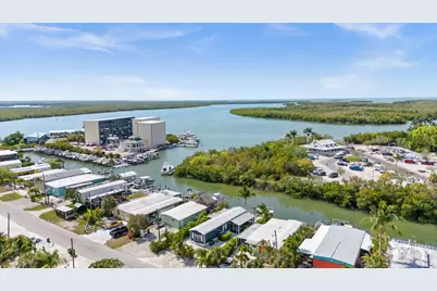 648 E Palm Avenue, Goodland, FL 34140 - Photo 3