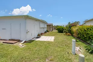 469 Riviera Blvd W, Naples, FL 34112 - Photo 23