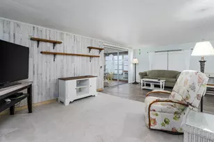 469 Riviera Blvd W, Naples, FL 34112 - Photo 3