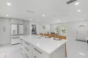 700 100th Ave N, Naples, FL 34108 - Photo 9