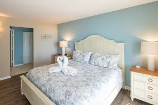 440 Seaview Ct, Marco Island, FL 34145 - Photo 17