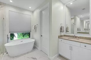 540 Fieldstone Dr, Marco Island, FL 34145 - Photo 21