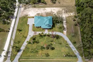 256 Price St, Naples, FL 34113 - Photo 9