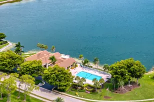 1724 Royal Cir, Naples, FL 34112 - Photo 39