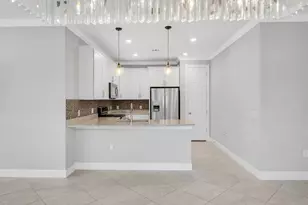 7690 Jacaranda Ln, Naples, FL 34114 - Photo 17