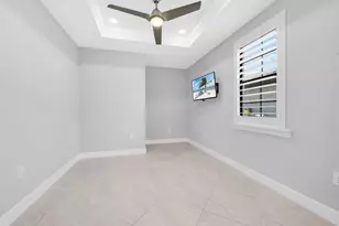 7690 Jacaranda Ln, Naples, FL 34114 - Photo 9