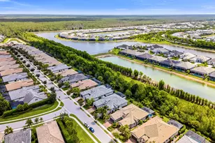 7690 Jacaranda Ln, Naples, FL 34114 - Photo 35