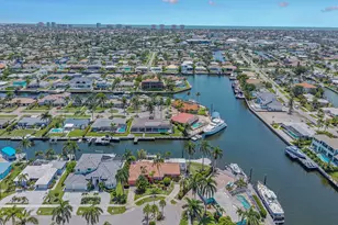 848 Buttonwood Ct, Marco Island, FL 34145 - Photo 9