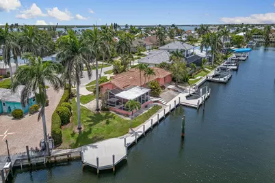 848 Buttonwood Court, Marco Island, FL 34145 - Photo 15