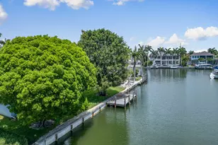 843 Buttonwood Ct, Marco Island, FL 34145 - Photo 9