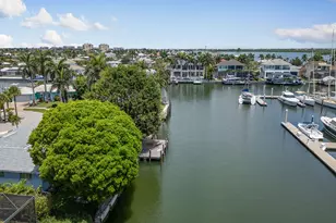 843 Buttonwood Ct, Marco Island, FL 34145 - Photo 7