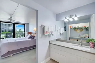 320 Seaview Ct, Marco Island, FL 34145 - Photo 11