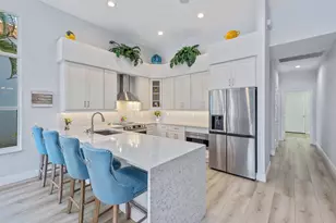 8556 Peppertree Way, Naples, FL 34114 - Photo 5