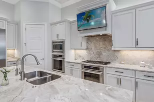 3159 Heather Glen Ct, Naples, FL 34114 - Photo 3