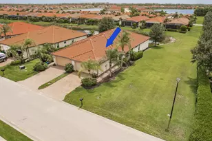 1403 Oceania Dr, Naples, FL 34113 - Photo 5