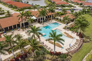 1403 Oceania Dr, Naples, FL 34113 - Photo 3