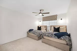 290 Banyan Blvd, Naples, FL 34102 - Photo 21