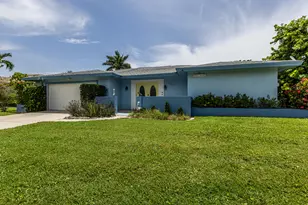 211 W Flamingo Cir, Marco Island, FL 34145 - Photo 19