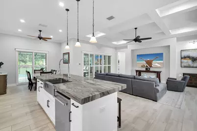 14224 Laguna Springs Lane, Naples, FL 34114 - Photo 13