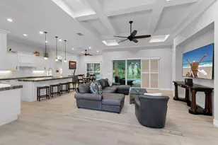 14224 Laguna Spgs Ln, Naples, FL 34114 - Photo 3