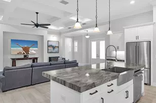 14224 Laguna Spgs Ln, Naples, FL 34114 - Photo 11