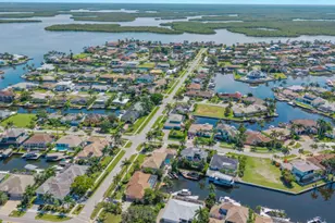 190 Geranium Ct, Marco Island, FL 34145 - Photo 53