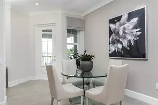 298 Indies Dr E, Naples, FL 34114 - Photo 5