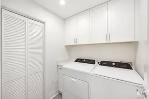 268 Indies Dr E, Naples, FL 34114 - Photo 15