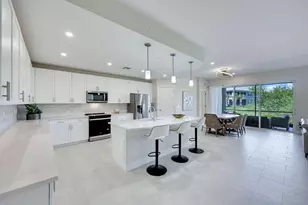 322 Indies Dr W, Naples, FL 34114 - Photo 5