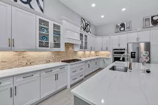 3164 Capistrano Ln, Naples, FL 34114 - Photo 3